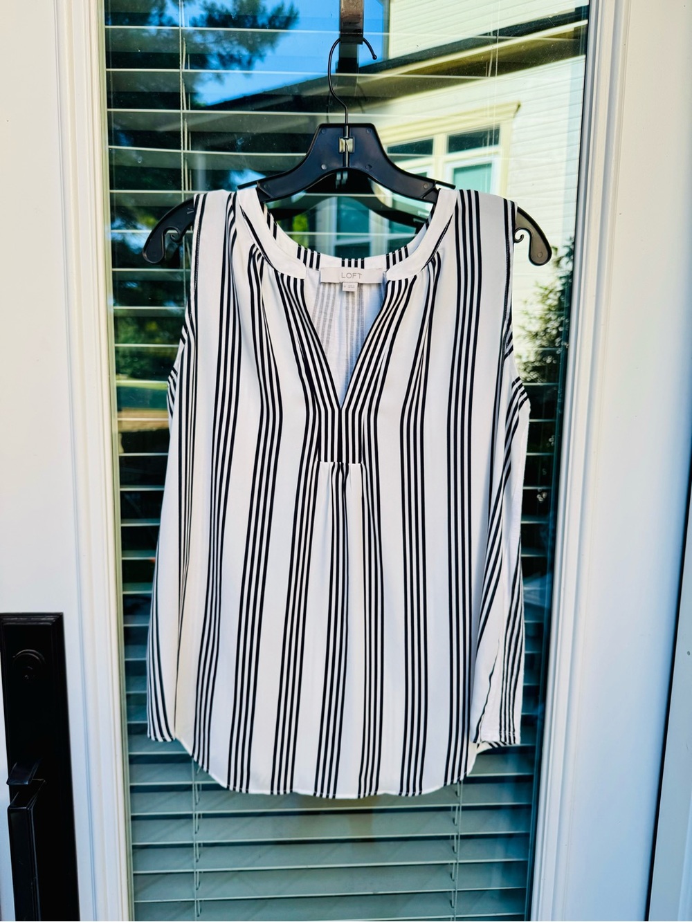 LOFT Black and White Striped Sleeveless Split-Neck Top, size medium